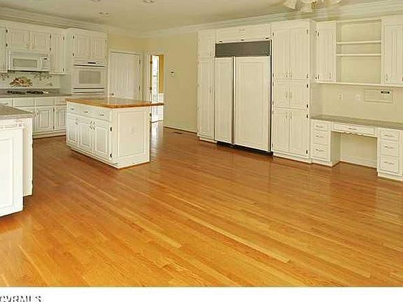 4th image of 14360 Three Oaks Ln