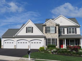 410 Longmeadow St, Mechanicsburg, PA 17055