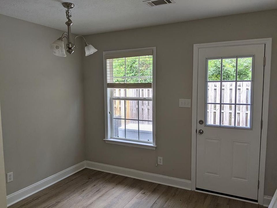 1st image of 316 Browning Dr