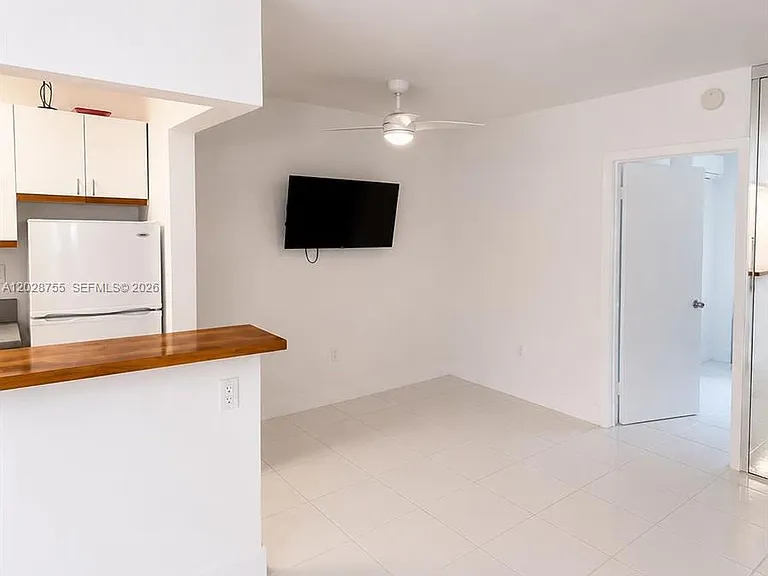 6330 SW 79th St #23 — Photo 5