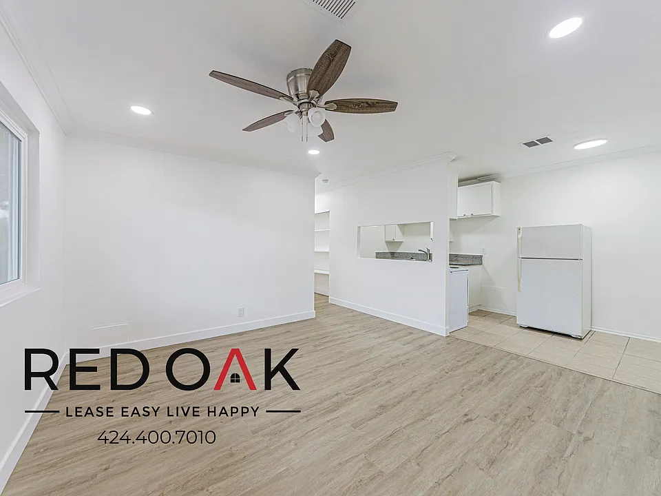 13043 Vanowen St #5