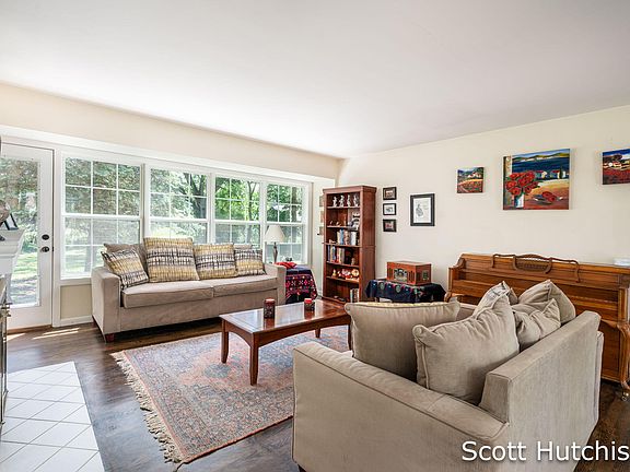 4th image of 4316 Kennilworth Dr SE