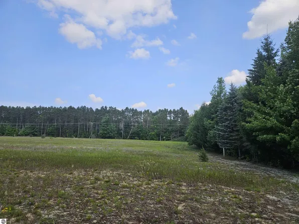 19172 Cedar Run Rd, Traverse City, MI 49684