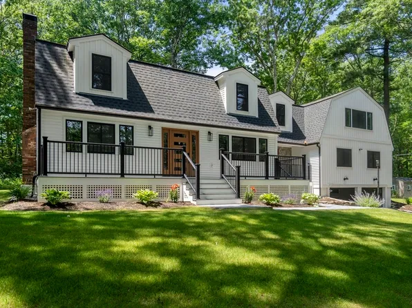 241 Prospect St, Franklin, MA 02038