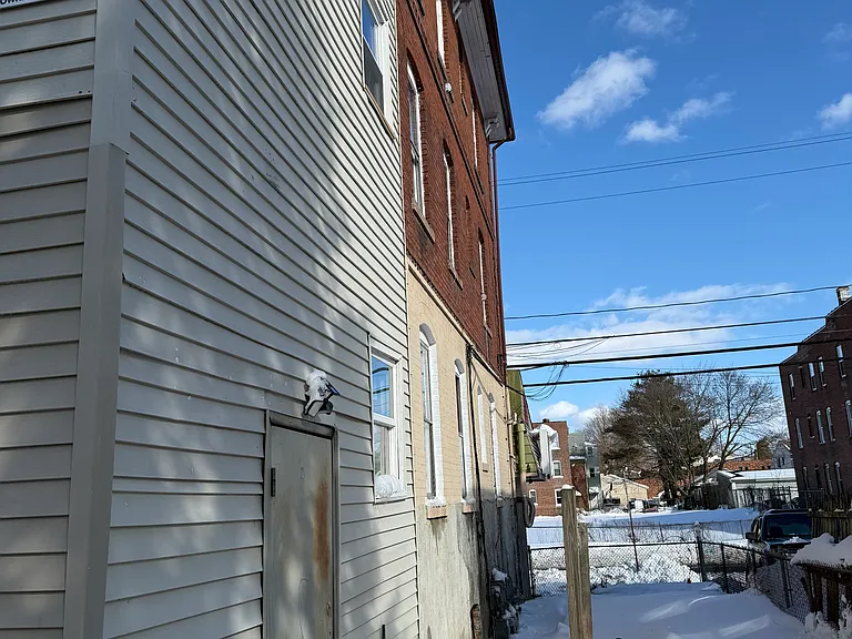 198 Oak St #3 — Photo 2
