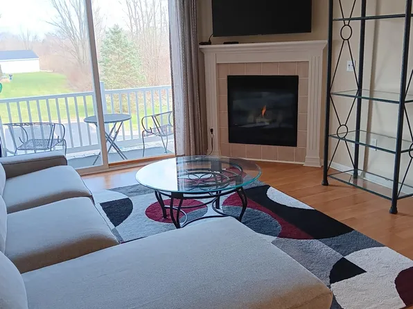 809 Carom Cir, Mason, MI 48854