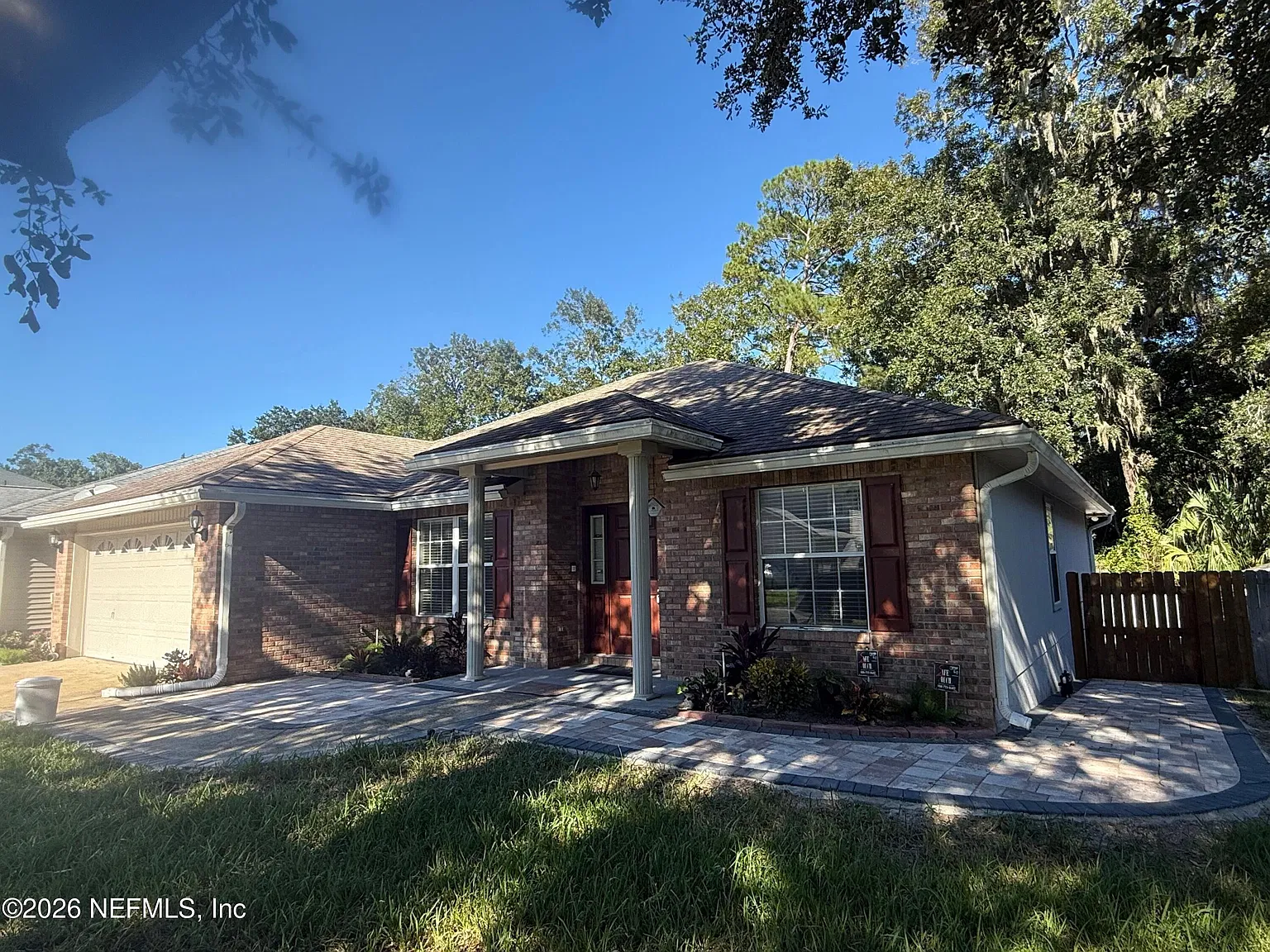 3 bed, 2.0 bath, 1696 sqft, $2,299 — Photo 3