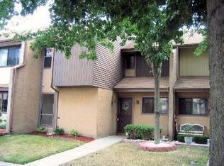3 Tulip Ct, Mount Laurel, NJ 08054