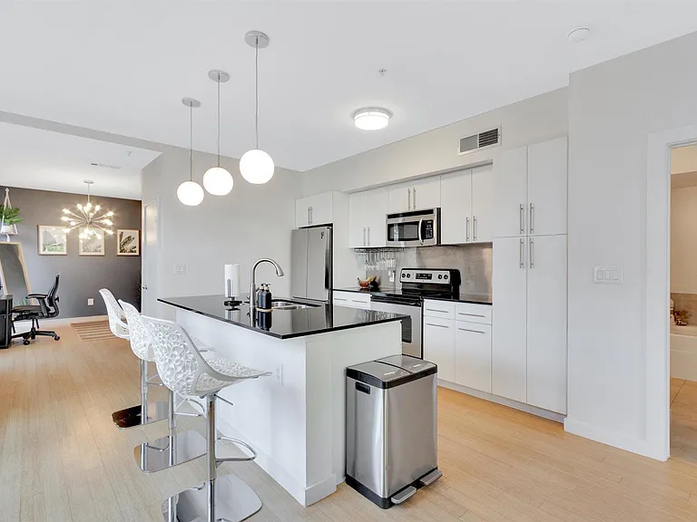 4040 N Hall St #114 — Photo 5