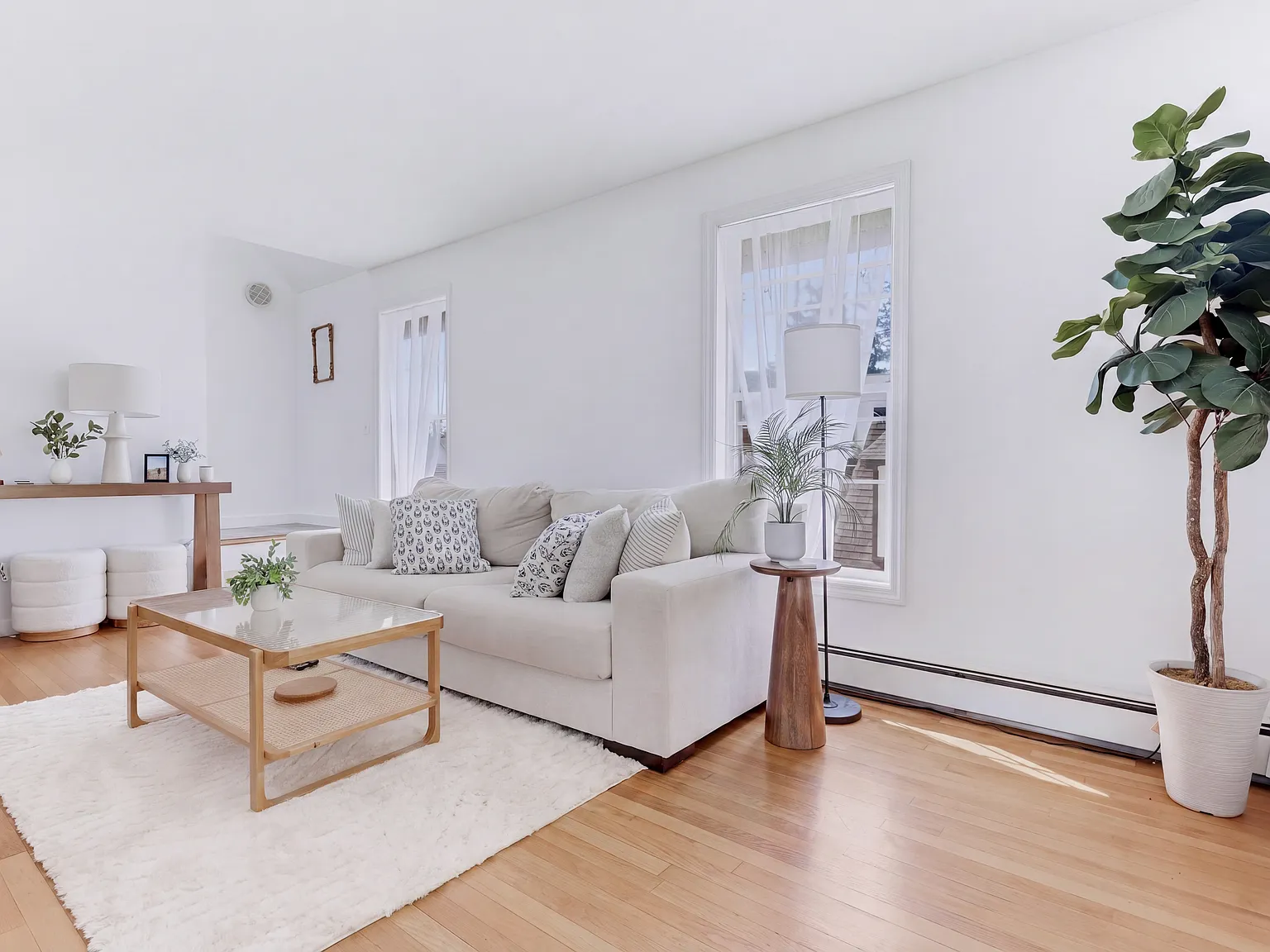 2 bed, 872 sqft, $2,950 — Photo 4