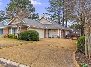 530 Bedford Cir, Madison, MS 39110