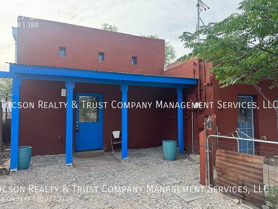 1st image of 427 S Elias Ave