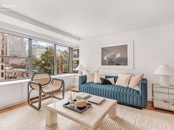 2nd image of 2 5th Ave APT 5M