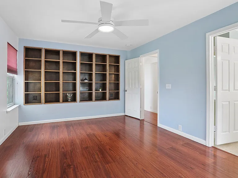 14621 Lantern Dr — Photo 15