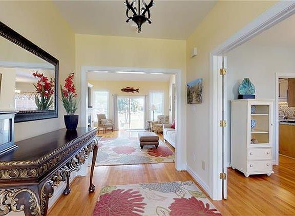 5th image of 408 Farrar Lndg