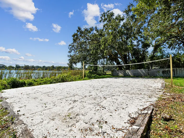 Enclave at Lake Underhill — Photo 30