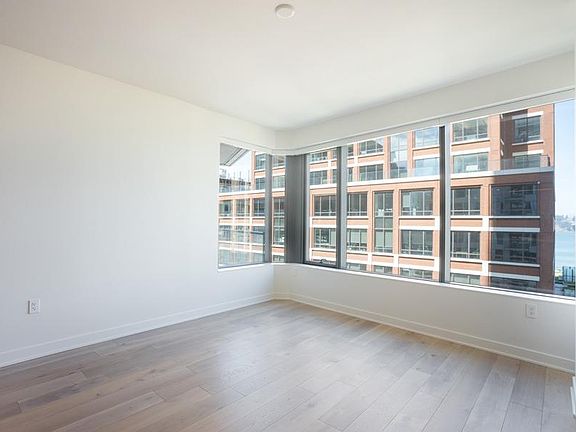 3rd image of 280 Spear St #14F-L