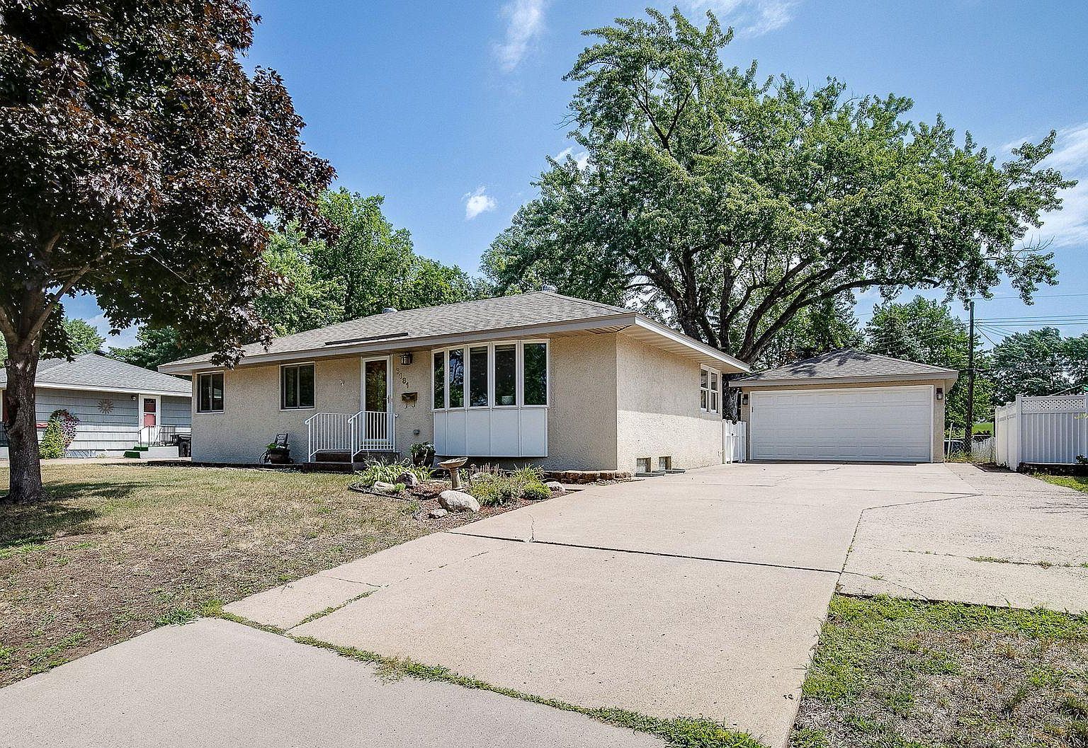 6181 6th St NE, Fridley, MN 55432 Zillow