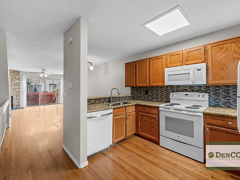 7476 E Arkansas Ave #207 — Photo 9