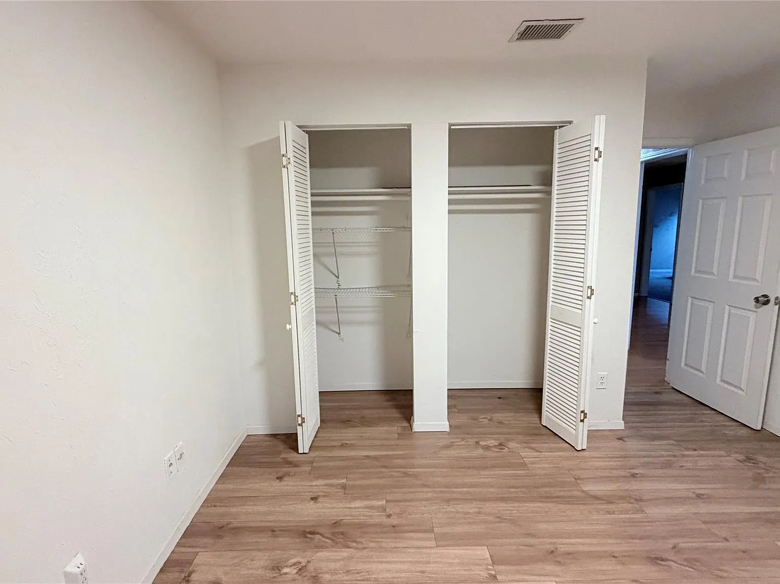 3 bed, 2.0 bath, 1755 sqft, $1,850 — Photo 3