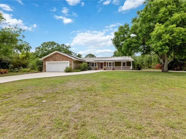 7535 Castle Dr, Sarasota, FL 34240