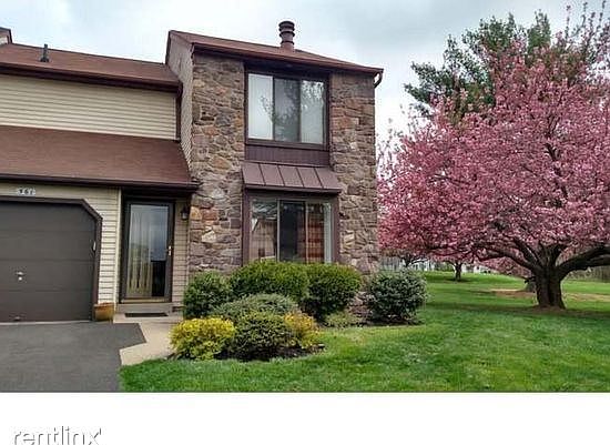 2nd image of 561 Atwood Ct