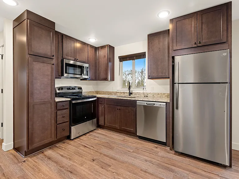Latitude 46 Apartments — Photo 11