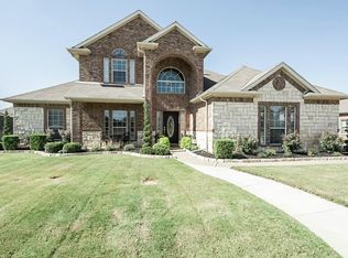 1117 River Rock Dr, Kennedale, TX 76060