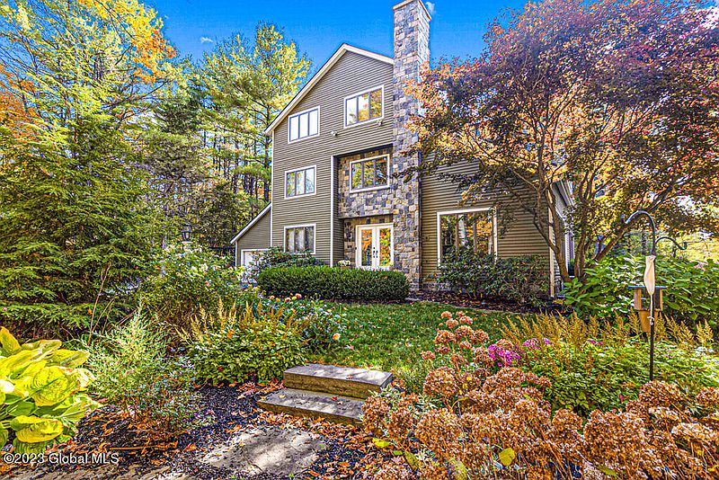 2nd image of 776 Riverview Road