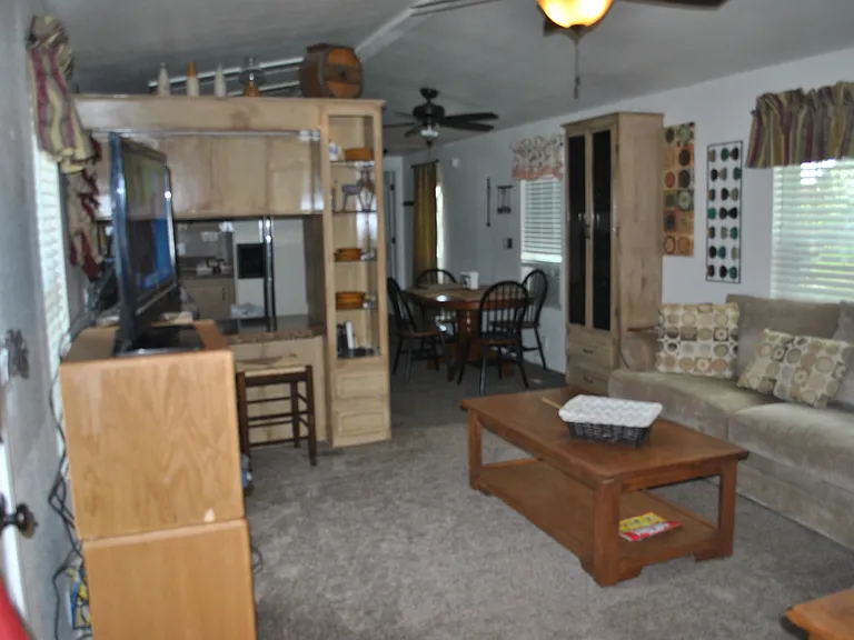 720 W 3 N — Photo 14