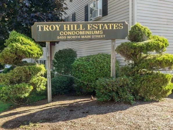 5455 N Main St APT 7E, Fall River, MA 02720