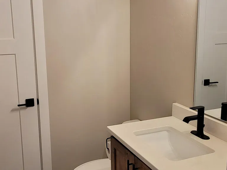 2875 Cody Dr #4 — Photo 5