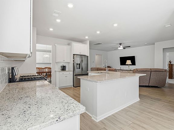 4th image of 207 Augusta Green Way