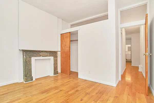 Rented by REAL New York | media 16