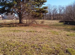 3222 Perryville Rd, Cape Girardeau, MO 63701