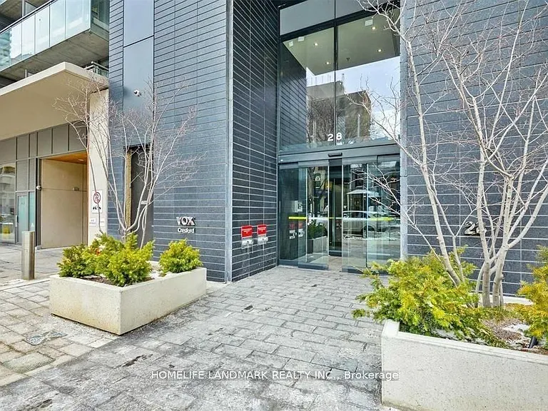 28 Wellesley St E #605 — Photo 2