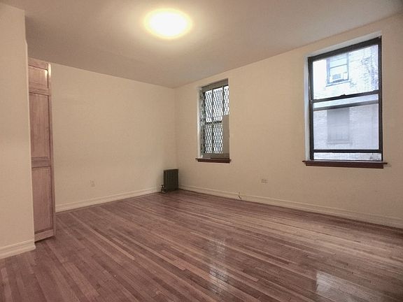 4th image of 183 Pinehurst Ave APT 5