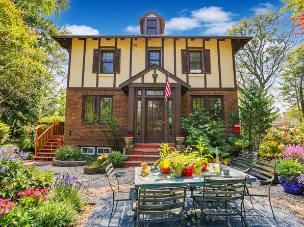 231 Douglas Rd, Staten Island, NY 10304