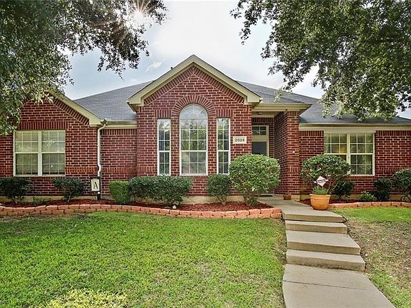 2nd image of 2028 Caitlin Dr
