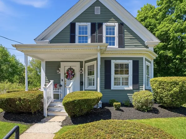 25 Linwood St, Holbrook, MA 02343