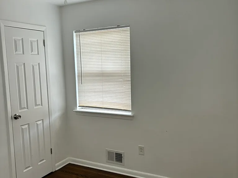 10 Summit Ave #2 — Photo 7