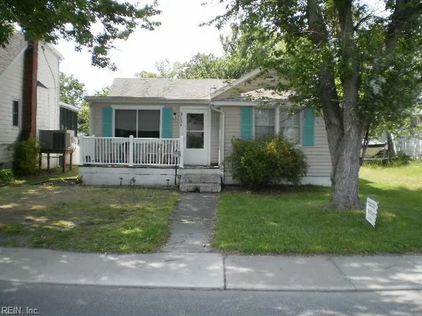 3737 Willow St, Chincoteague Island, VA 23336