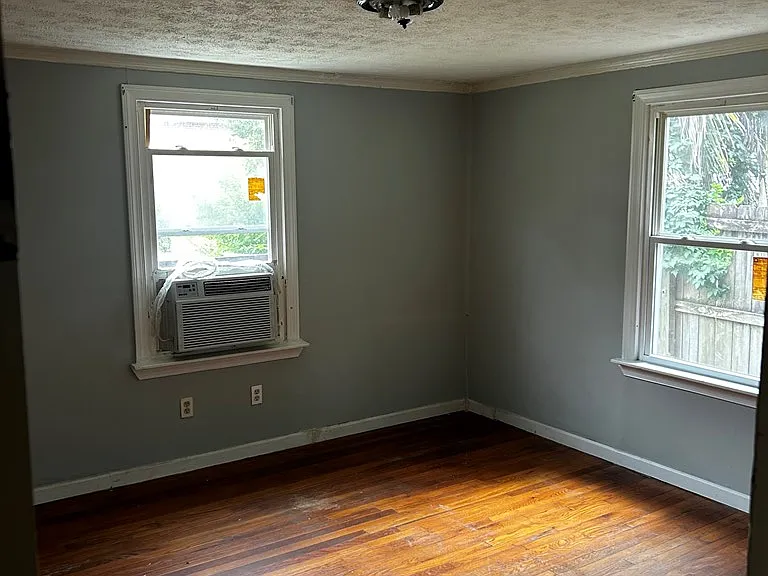 1134 Curtis St — Photo 8