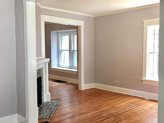 3rd image of 4127 Charlotte St APT 1