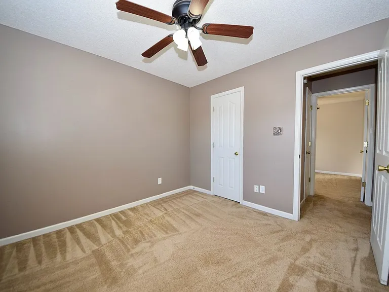 6898 Skylar Mill Ave — Photo 20