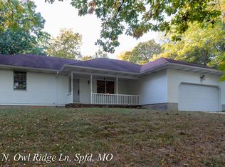 5325 N Owl Ridge Ln, Springfield, MO 65803