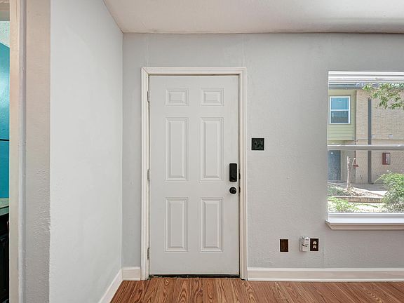 4th image of 2124 Burton Dr APT 136