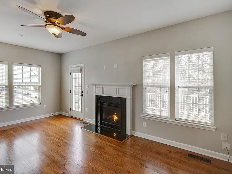 9684 Atterbury Ln — Photo 10