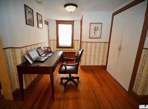 5th image of 36 Hiddink St