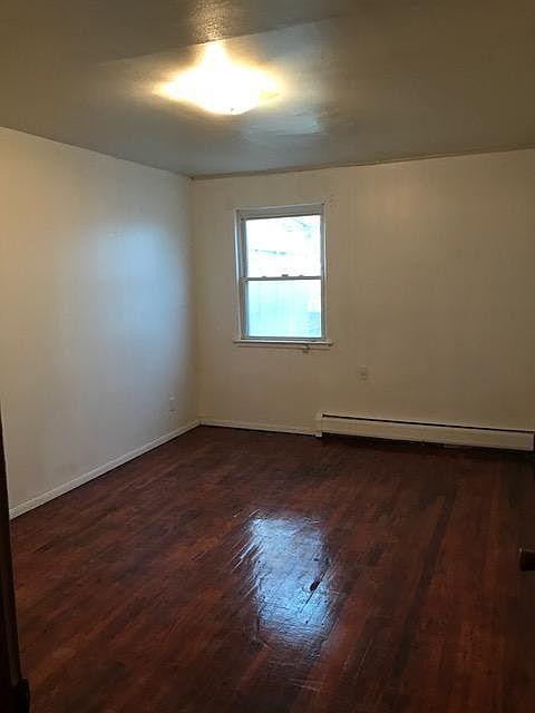 2nd image of 1373 E 56th St APT 2